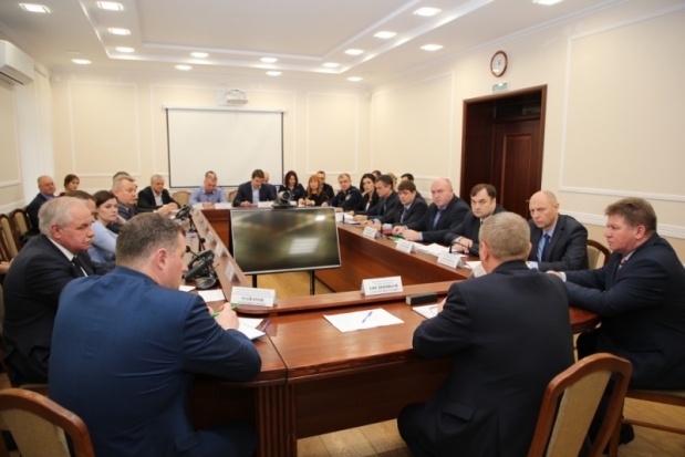 В УМВД России России по Псковской области состоялся круглый стол по профилактике дистанционных преступлений - 2019-11-21 06:24:00 - 1