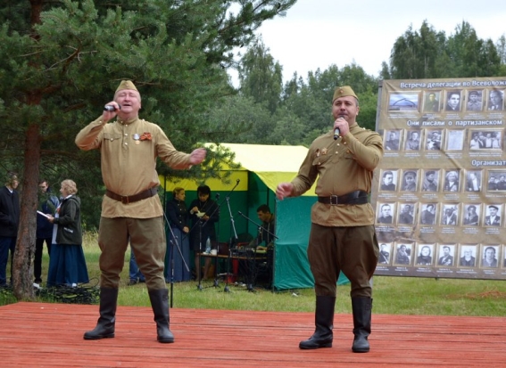 В Дедовичском районе прошли торжественные мероприятия в честь 78-летия со дня образования Партизанского края - 2019-08-01 17:13:00 - 1