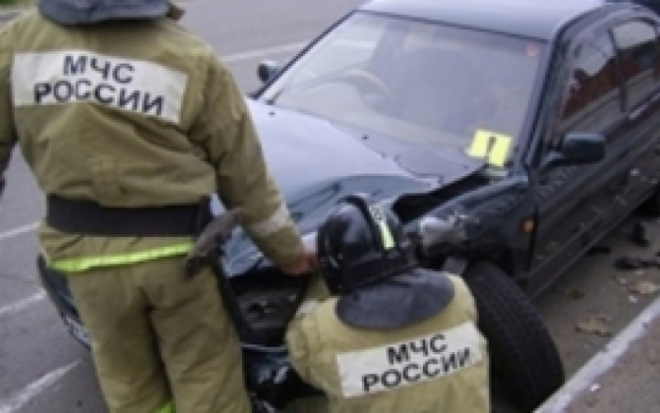 Легковушка попала в ДТП в Великих Луках - 2019-10-18 18:41:00 - 1