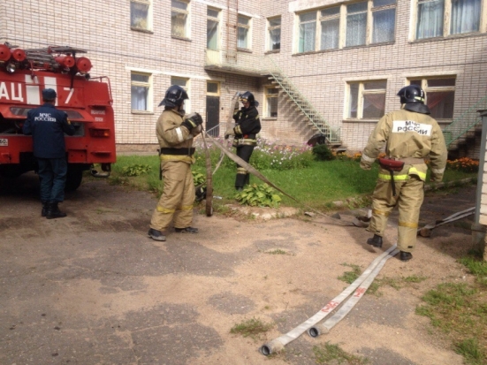 В детском саду Великих Лук прошла учебная эвакуация - 2016-09-09 09:13:00 - 1