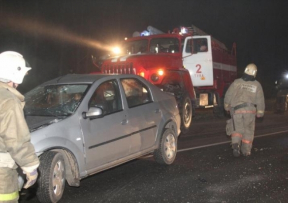 На трассе в Пушкиногорском районе произошло ДТП с участием грузовика и легковушек - 2019-12-19 02:57:00 - 1