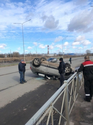 В аварии на улице Промышленной великолучанин получил ушибы - 2020-03-20 14:53:00 - 1