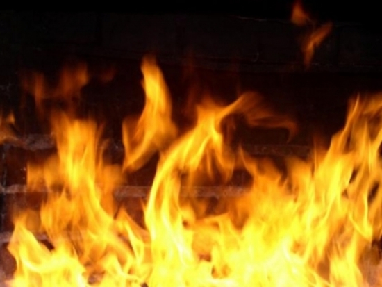 На улице Гагарина в Пскове ночью сгорел автомобиль - 2016-12-01 07:07:00 - 1