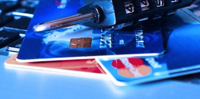 Мошенники обокрали жителей Пскова и Себежа - 2020-12-09 09:12:00 - 1