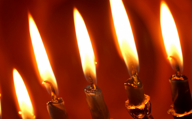 В связи с проведением пасхального крестного хода, в Великих Луках будет прекращено движение транспорта - 2016-04-26 11:21:00 - 1