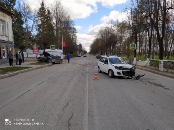 ФОТО с места вчерашнего ДТП в Острове - 2020-05-01 12:26:00 - 1
