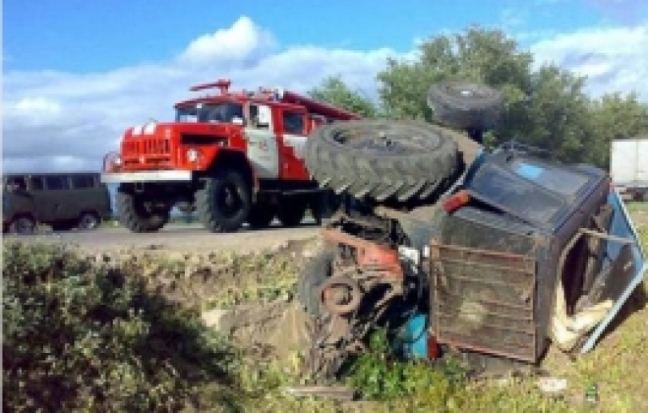 ДТП с участием трактора произошло в Псковском районе - 2019-08-26 08:13:00 - 1