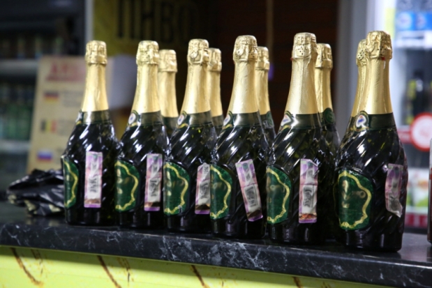 Более 168 литров алкогольной продукции изъяли полицейские в Пскове - 2020-01-27 16:48:00 - 1