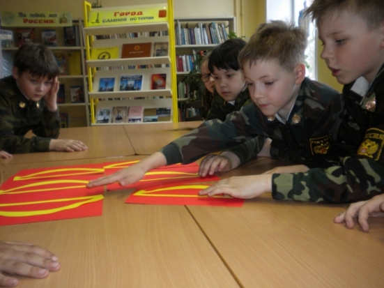 В городской библиотеке прошел час краеведения, посвященный 850-летию Великих Лук - 2016-04-27 10:12:00 - 1