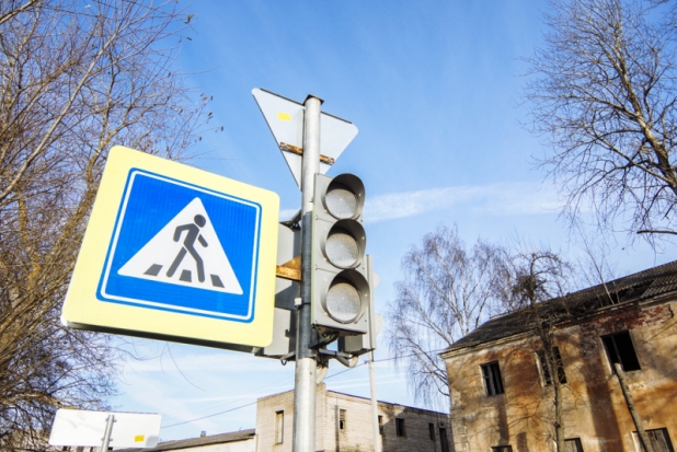 Спорный светофор в Великих Луках не включают даже после того, как там сбили ребенка - 2019-11-21 13:03:00 - 1