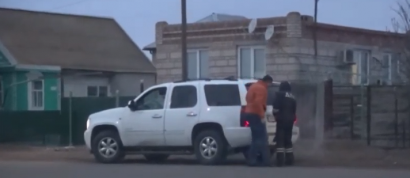 Лес, лопата, пистолет. В Астраханской области полицейскими задержан дерзкий вымогатель (ВИДЕО) - 2020-02-04 14:23:00 - 1