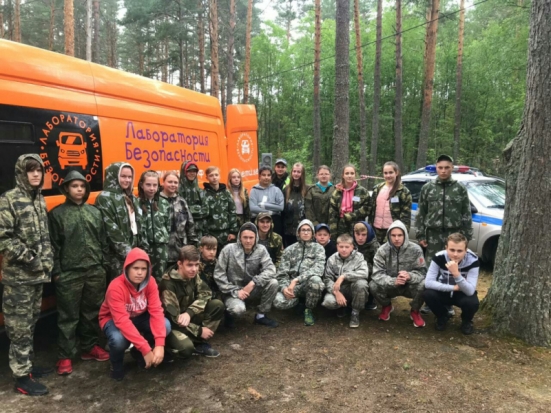 О правилах безопасности дорожного движения рассказали детям в оздоровительном лагере «Космос» - 2019-07-05 18:46:00 - 1