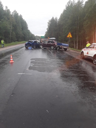 Три автомобиля столкнулись на дороге в Струго-Красненском районе - 2020-08-26 09:56:00 - 1