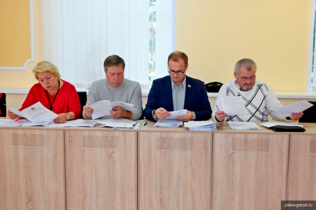 Состоялось заседание Комитета по бюджету Псковской городской Думы - 2019-09-23 20:34:00 - 1
