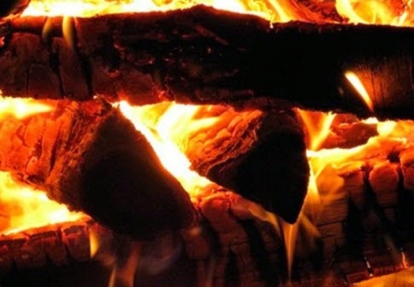 В Гдовском районе из-за неправильной эксплуатации печи в жилом доме произошел пожар - 2020-02-07 08:13:00 - 1