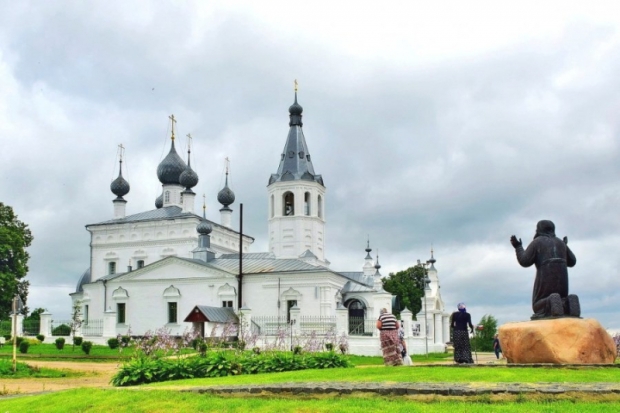 Великолукская епархия приглашает совершить паломничество к Честному Животворящему Кресту Господню в Годеново, Ростов Великий и Переславль-Залесский - 2019-07-29 06:46:00 - 1