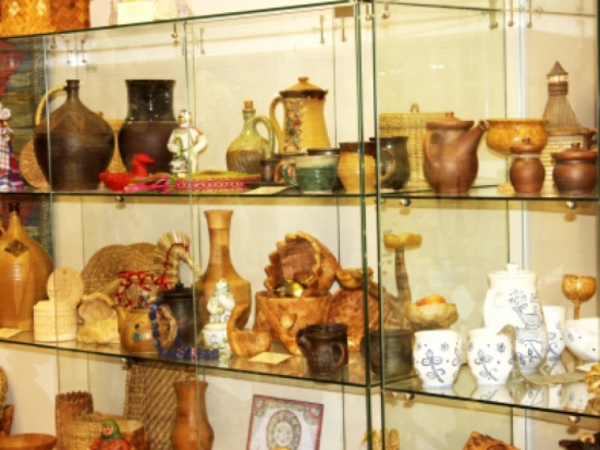 Псковские полицейские побывали на выставке народного творчества - 2019-07-11 12:36:00 - 1