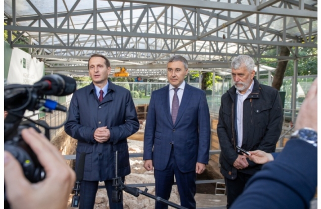 Глава Минобрнауки посетил археологические раскопки на территории Московского Кремля - 2020-09-27 16:48:00 - 1