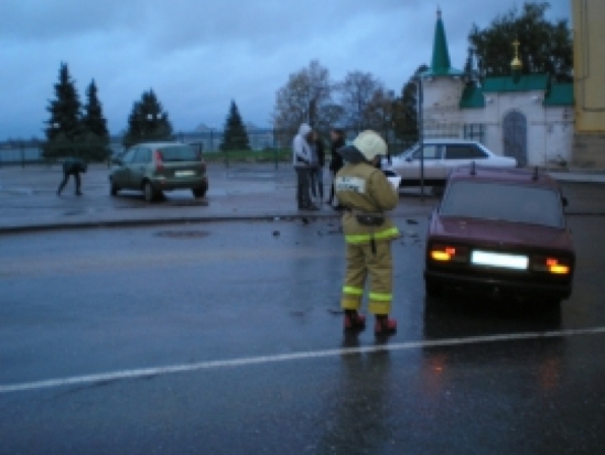 В Псковском районе столкнулись два автомобиля - 2019-08-29 21:34:00 - 1