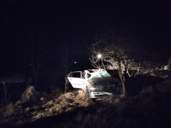 В ночном ДТП в Новосокольниках пострадал пассажир (ФОТО) - 2020-03-30 09:59:00 - 1