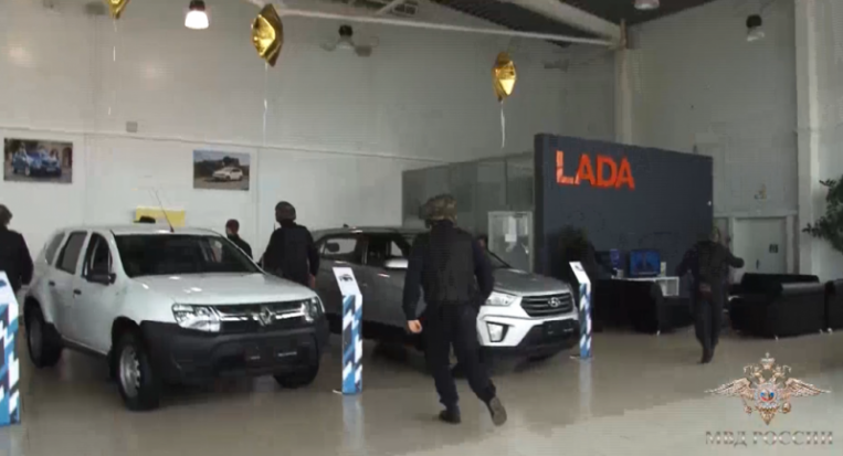 Сотрудники пермского автосалона вынуждали клиентов покупать автомобили по завышенной цене (ВИДЕО) - 2019-05-16 08:46:00 - 1