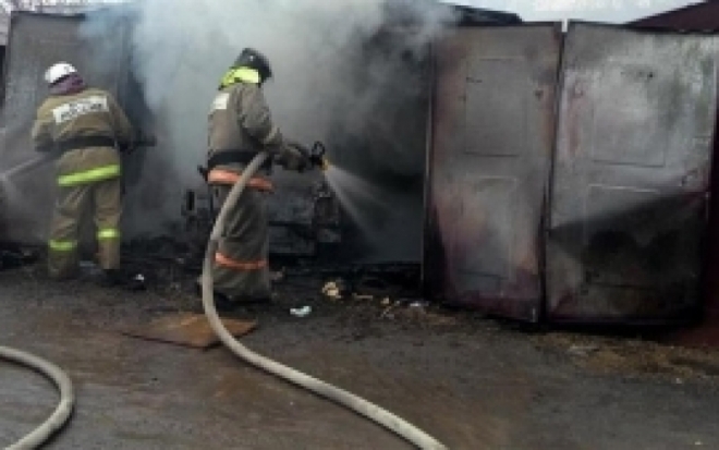 В Великих Луках произошло возгорание гаража - 2018-11-03 12:28:00 - 1