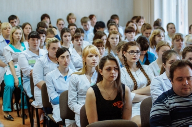 В Великолукском медицинском колледже прошла научно-практическая конференция - 2016-05-05 15:33:00 - 1