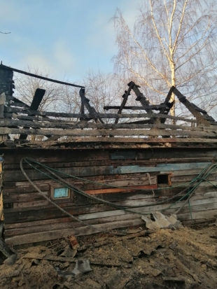 ФОТО с места происшествия: последствия пожара в Великих Луках - 2020-01-20 10:48:00 - 1