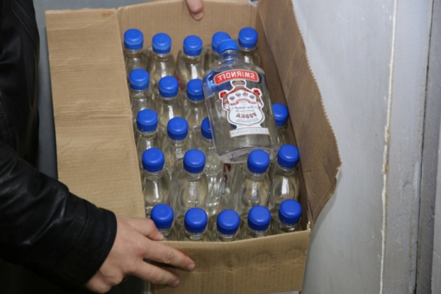 Около 130 литров алкогольной продукции изъяли псковские полицейские из незаконного оборота - 2020-10-26 16:08:00 - 1