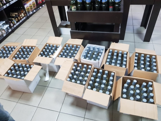 Сигареты и алкоголь изъяла псковская полиция из незаконного оборота - 2020-09-18 11:28:00 - 1