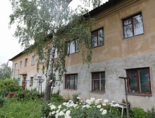 Вопросы благоустройства и капитального ремонта Губернатор обсудил с жителями одного из многоквартирных домов на улице Тенистой в Великих Луках - 2020-07-28 14:21:00 - 1