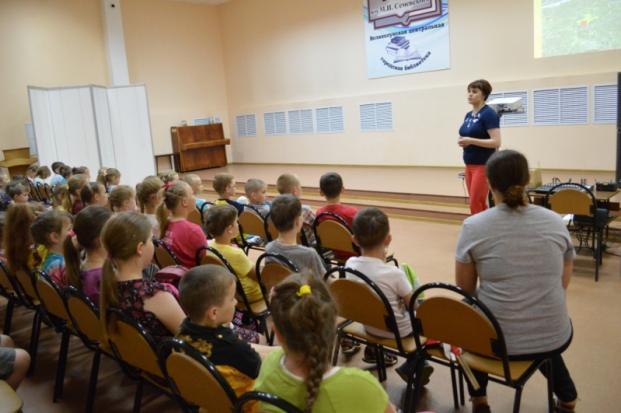 В Великих Луках прошла встреча, посвящённая знакомству с Полистовским заповедником - 2019-06-07 15:03:00 - 1