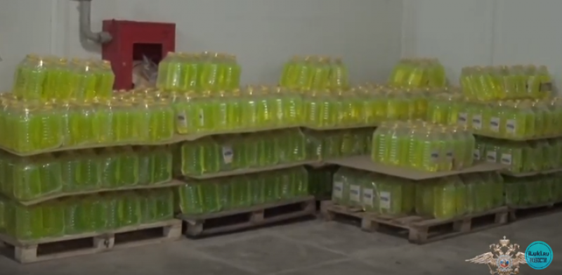 В Подмосковье полицейские остановили крупное производство незамерзающей жидкости. Изъято 180 тонн опасной продукции (ВИДЕО) - 2020-01-21 09:21:00 - 1