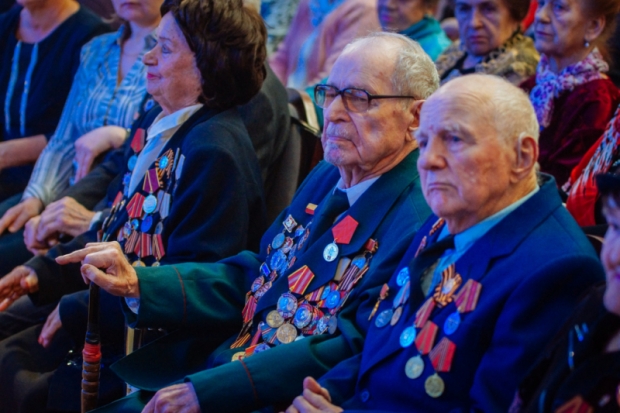 ФОТОрепортаж: Праздничный вечер, посвященный Дню защитника Отечества, прошел в Великих Луках - 2020-02-21 19:59:00 - 1