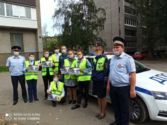 В Великих Луках прошла акция «Автокресло - детям» - 2020-09-04 17:08:00 - 1