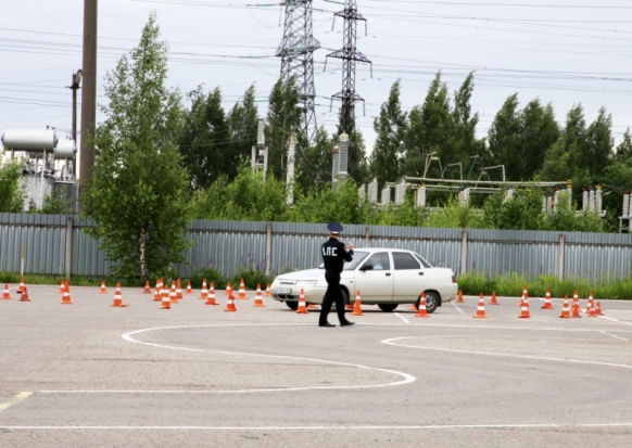 В Пскове состоялись соревнования по автомобильному многоборью среди полицейских - 2019-06-14 20:34:00 - 1