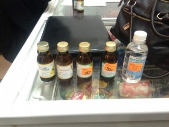 В Пскове полицейские изъяли около 50 литров косметических средств - 2016-12-23 15:32:00 - 1