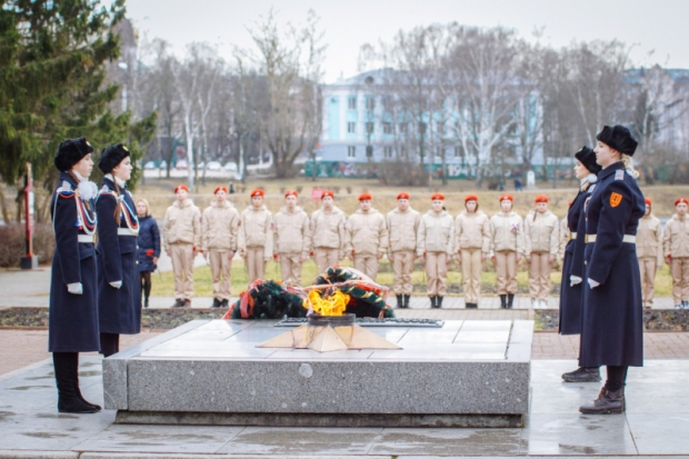 ФОТОрепортаж: Торжественный митинг, приуроченный к Дню защитника Отечества, прошел в Великих Луках - 2020-02-21 14:41:00 - 1