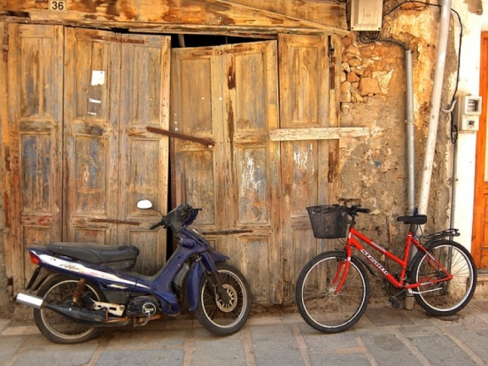По факту столкновения мопеда и велосипеда в Великолукском районе возбуждено уголовное дело - 2020-11-16 14:43:00 - 1