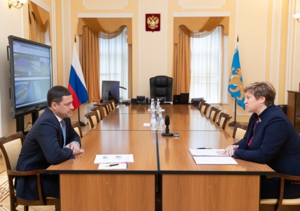 Губернатор обсудил с Уполномоченным по правам ребенка вопросы защиты прав детей - 2019-06-14 06:24:00 - 1