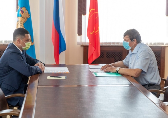 Михаил Ведерников обсудил с Николаем Козловским эпидобстановку и ход строительства социальных объектов в Великих Луках - 2020-06-19 08:56:00 - 1