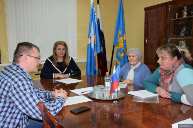 Главы Пскова провела прием граждан - 2020-01-17 13:53:00 - 1