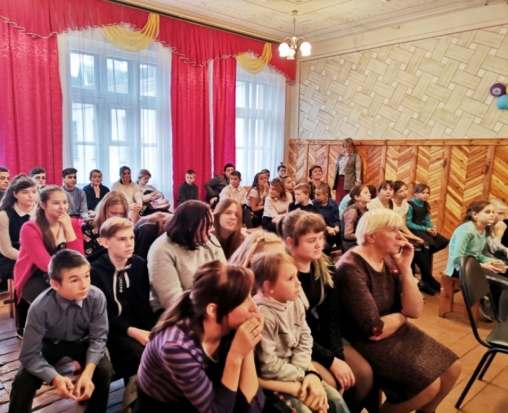 В Опочке дорожные полицейские и волонтеры провели профилактическую акцию - 2019-11-21 11:28:00 - 1