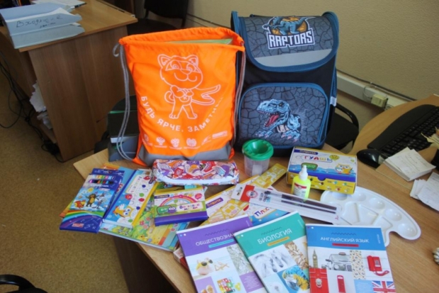 В Псковской области полицейские и общественники проводят акцию «Помоги пойти учиться» - 2020-08-20 16:00:00 - 1