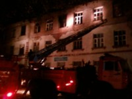 В Невеле огнем повреждена квартира - 2016-10-05 06:30:00 - 1