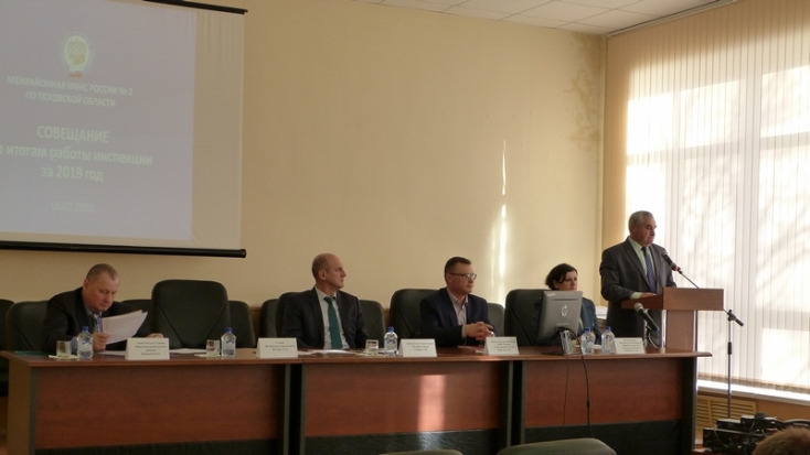 Почти 4 миллиарда рублей поступило в бюджет Псковской области в 2019 году от великолукских налогоплательщиков - 2020-02-18 16:21:00 - 1