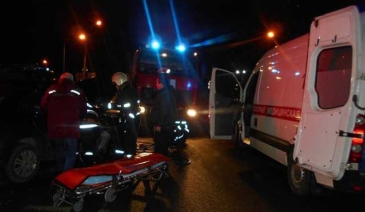 В Пскове столкнулись два автомобиля - 2020-02-01 23:30:00 - 1