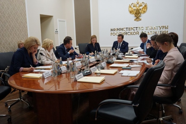 Около 16 млн рублей направят в этом году на приобретение музыкальных инструментов для образовательных учреждений сферы культуры - 2019-07-05 06:46:00 - 1