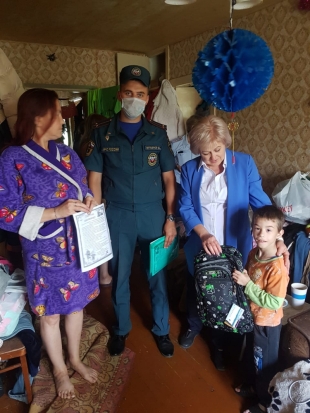 Акция «Помоги пойти учиться» проходит в Великих Луках - 2020-08-27 17:17:00 - 1