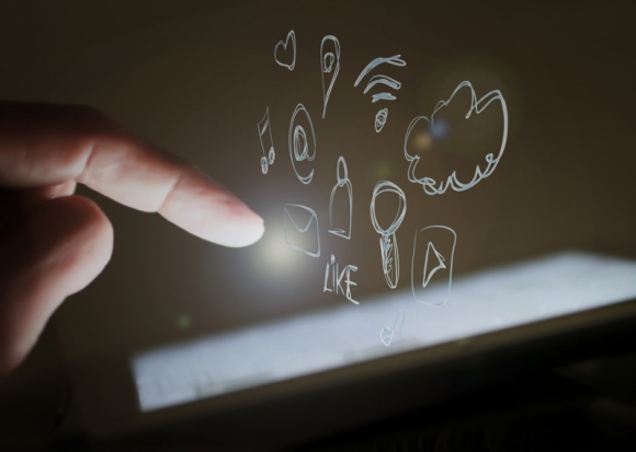 Диалог с лже-родственницей в социальных сетях обошелся великолучанке почти в 5000 рублей - 2019-08-26 16:36:00 - 1